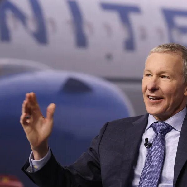 United Airlines CEO judges candidates by whether or not pilots would wish…
