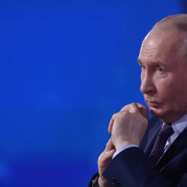 Putin lastly admits Russia’s economic system is in hassle and grasps for&hellip;