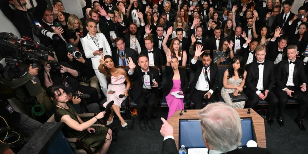 WHCD capturing: A manifesto, a practice trip, and safety gaps that allow murderer get close to Trump