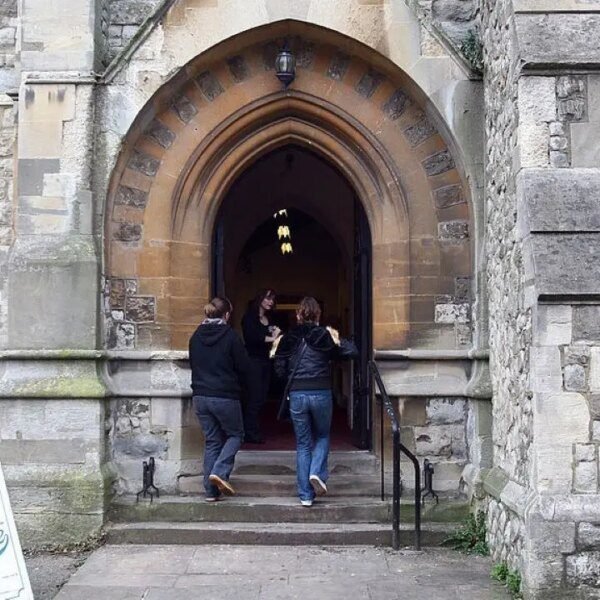 Gallup ballot finds younger males now extra spiritual than younger ladies