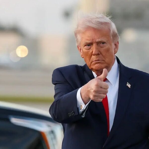 Trump attends UFC 327 in Miami after Iran conflict ceasefire settlement