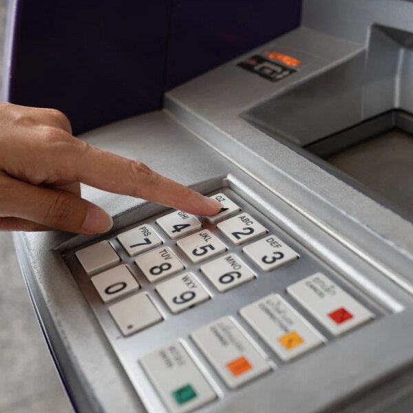 Nomura: IB Could Recover In Ebullient Q1, Macquarie Integration Costs Will Pass