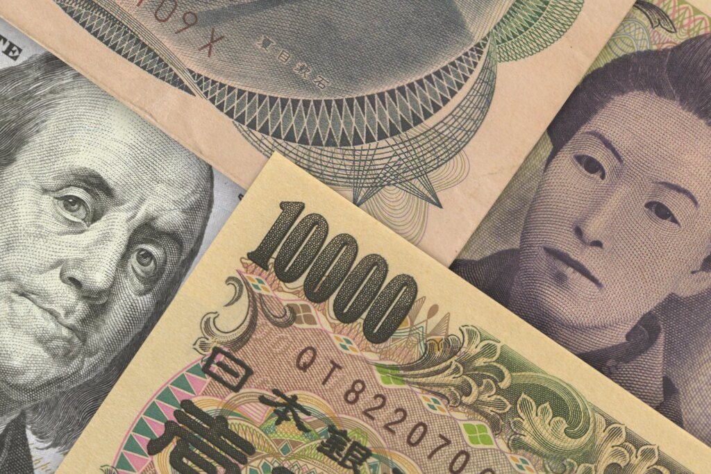 USD/JPY Under Pressure As Markets Price In A BoJ Rate Hike