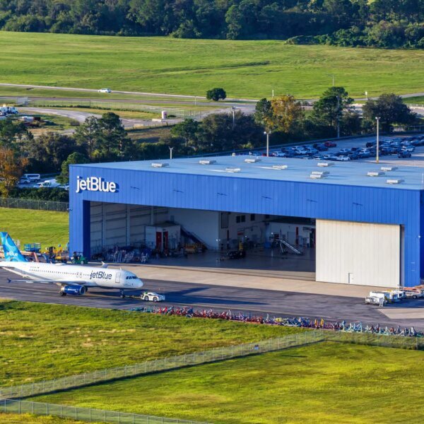 JetBlue: A Risky Bet In A Fragile Sky