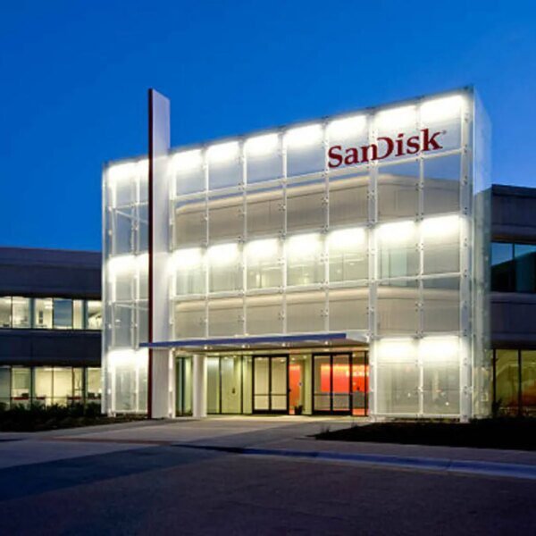 Sandisk: A Cyclical Stock Priced For Secular Perfection (NASDAQ:SNDK)
