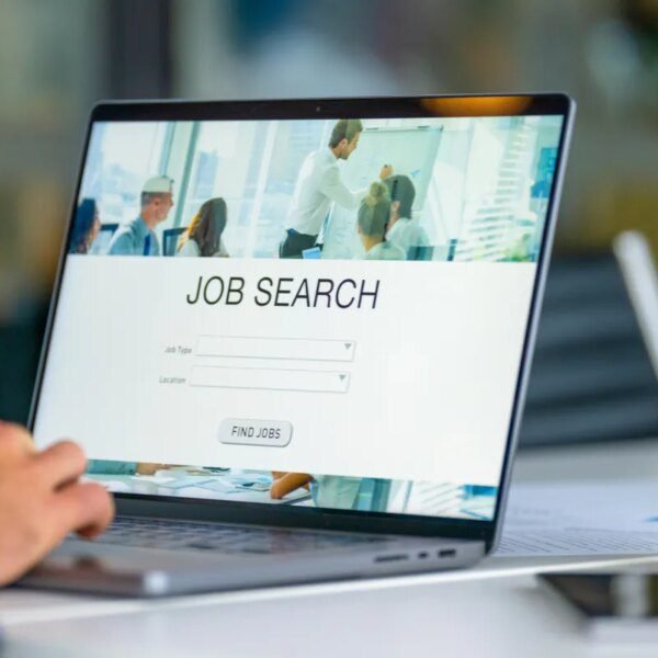 LinkedIn knowledge exhibits AI is not accountable for hiring decline… but