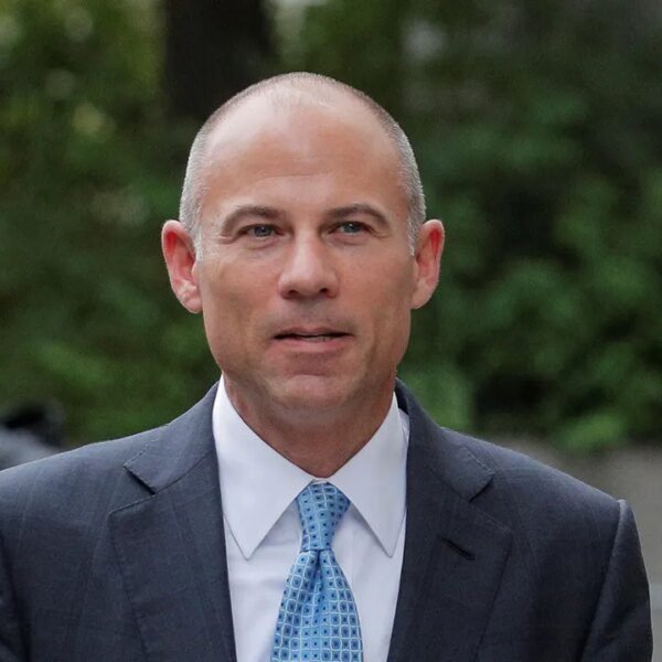 Michael Avenatti moved to reentry program, nonetheless in federal custody