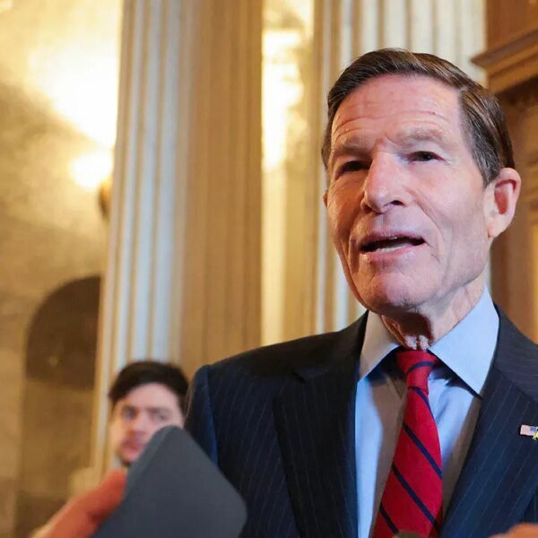 Democrats again off requires troops to refuse orders in Iran battle