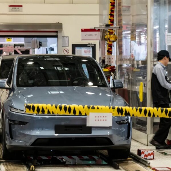 Tesla Q1 income rises, pushed by EV gross sales and FSD subscriptions
