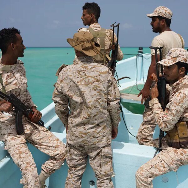 Iran may deploy Houthis to dam Bab al-Mandeb strait, advisor warns