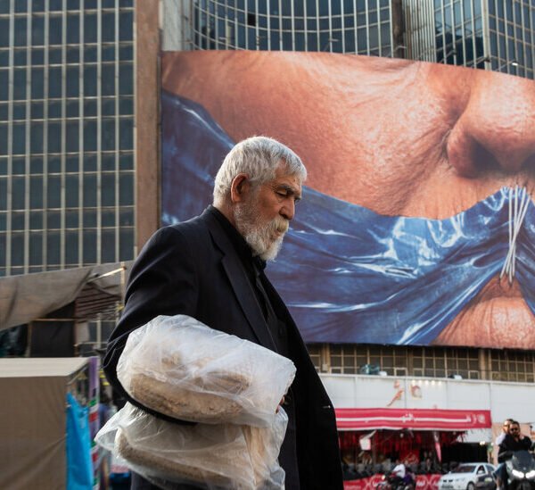 Iran War Live Updates: U.S. Awaits Tehran’s Response to Peace Proposal