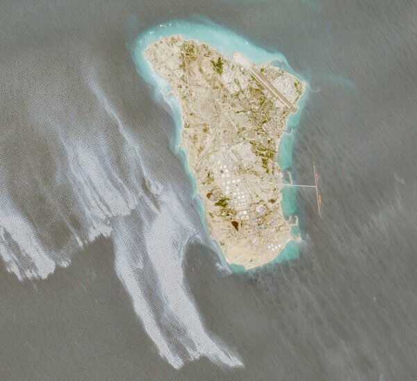 Oil Slick Is Detected Off Kharg Island within the Persian Gulf