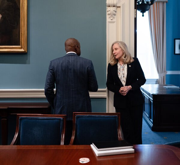 Redistricting Ruling in Virginia Adds to Gov. Abigail Spanberger’s Headaches