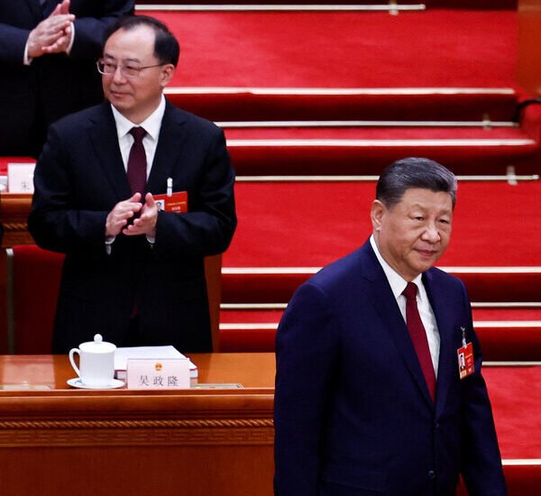 The Lecturer and Philosopher King: Xi Jinping Behind Closed Doors