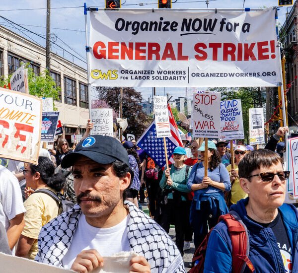Seattle’s Socialist Mayor Taunts the Rich as Rift With Starbucks Widens