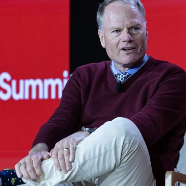 Trek Bicycle’s CEO reads 52 books a 12 months, hates smartphones, and&hellip;