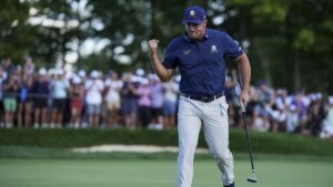 Bryson DeChambeau headlines group in lead at LIV Golf Korea