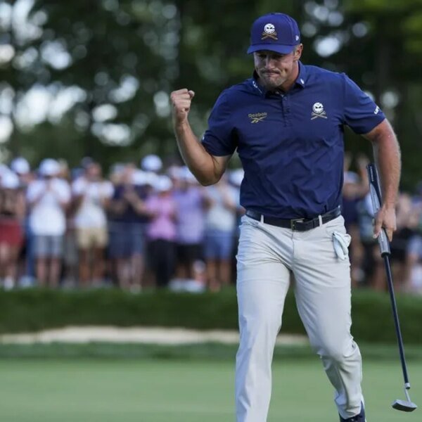 Bryson DeChambeau headlines group in lead at LIV Golf Korea