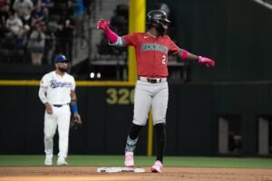 D-backs, shuffling table-setters, pursue collection win over Rangers