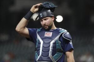 Mariners place struggling C Cal Raleigh (indirect) on injured record