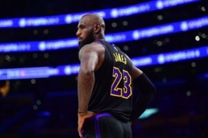 LeBron James favored to return subsequent season, however go away Lakers
