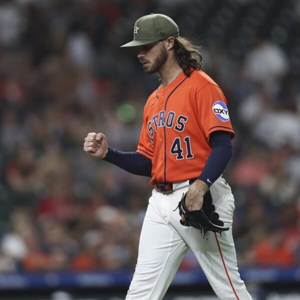 Spencer Arrighetti’s no-hit bid ends in eighth, however Astros clean Rangers