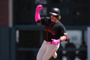 Giants beat White Sox behind uncommon energy show