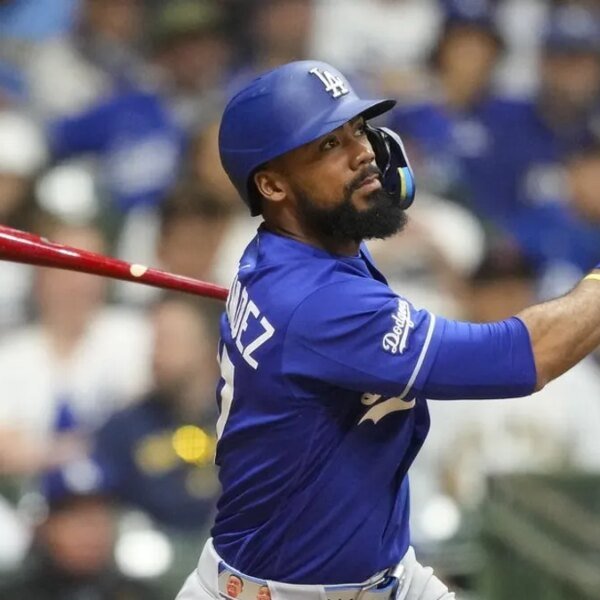 Dodgers’ Teoscar Hernandez exits with hamstring pressure, will go on IL