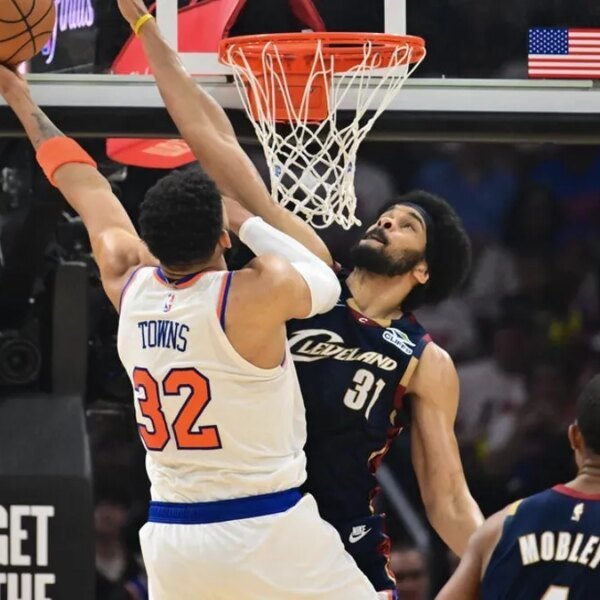 Knicks end sweep of Cavs, make first NBA Finals since 1999