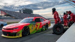 Justin Allgaier holds off teenager Brent Crews to win at Nashville
