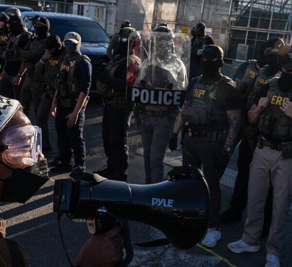 ICE Agents to Leave Site of Volatile Protests at Detention Center