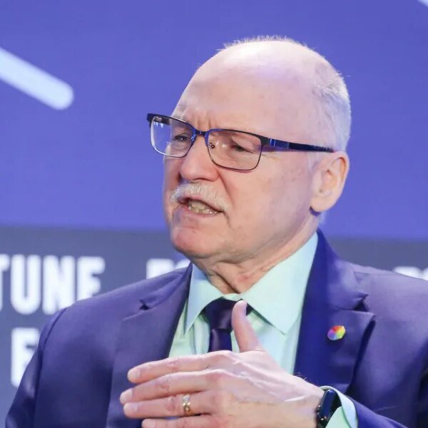 Business college professor says AI may get rid of many roles for&hellip;