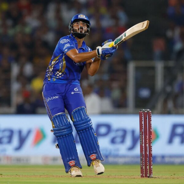 Sarfaraz Khan takes a surprising catch to dismiss dangerous-looking Naman Dhir for&hellip;