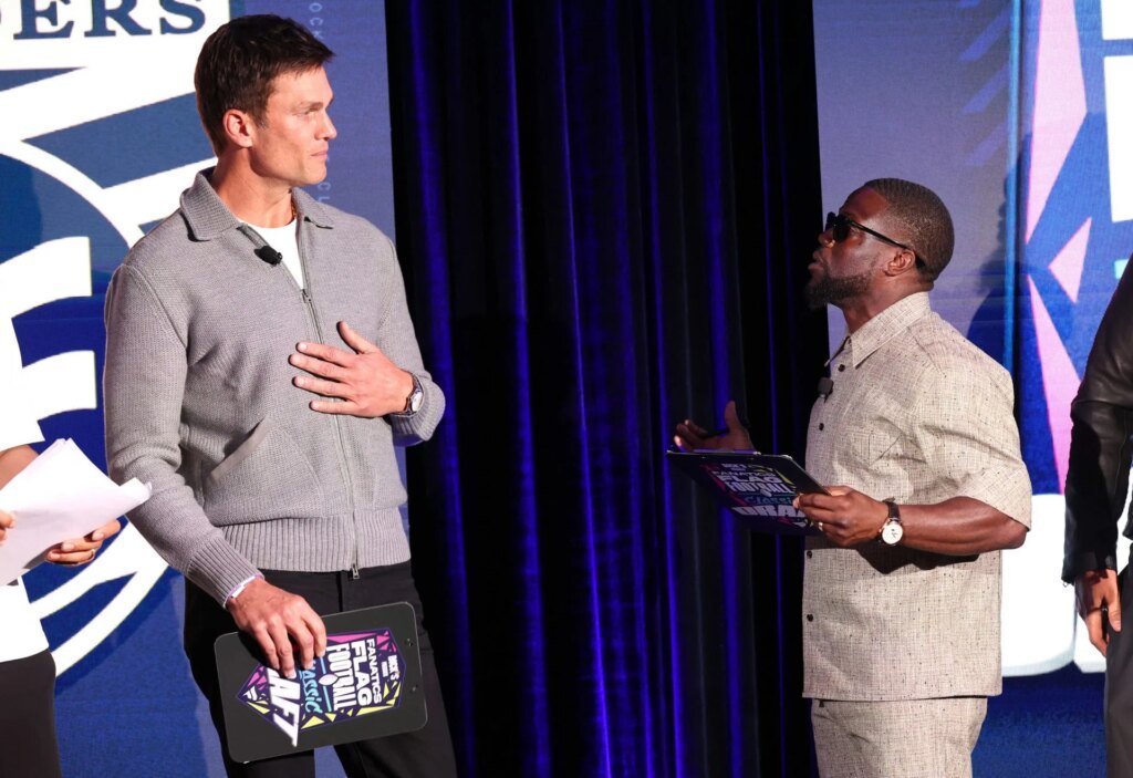 “Unlike your real dad, I actually showed up”: Tom Brady brutally takes pictures at Kevin Hart on Netflix’s roast occasion