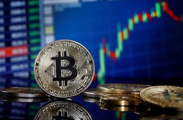 More Bitcoin Is Moving Into The Hands Of Long-Term Investors Amid Sideways&hellip;