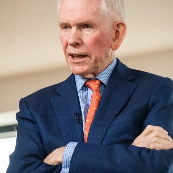 Investor Jeremy Grantham pulls again curtains on the AI wars to disclose…