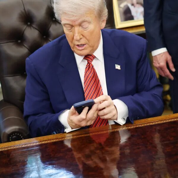 After taking $100 deposits, Trump Mobile adjustments its phrases to say the&hellip;