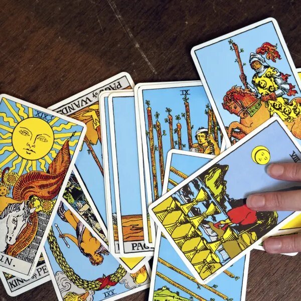 We talked to 12 tarot card readers who’re utilizing AI. They cut…