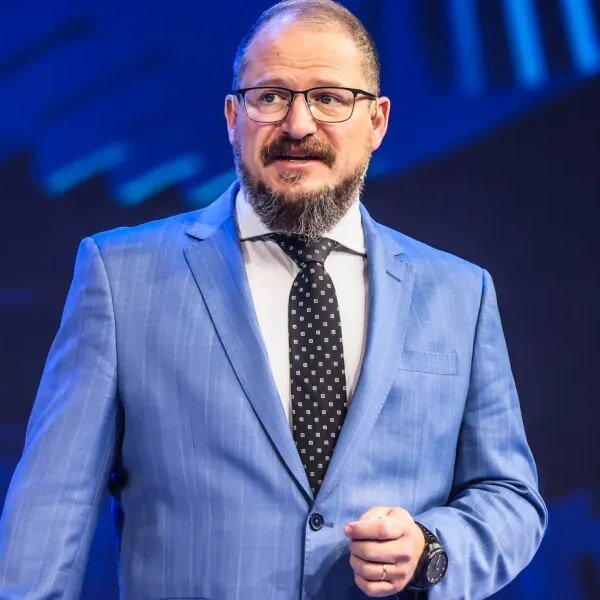 Qualcomm CEO Cristiano Amon thinks your relationship to your gadgets is about&hellip;