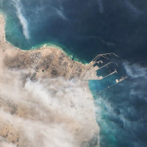 Qatar sends first LNG cargo by means of Hormuz since warfare began