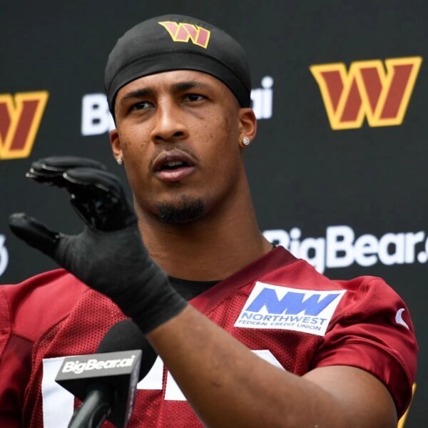 “He’s playing football for the wrong reasons”: Ex-Jets scout calls out Sonny&hellip;
