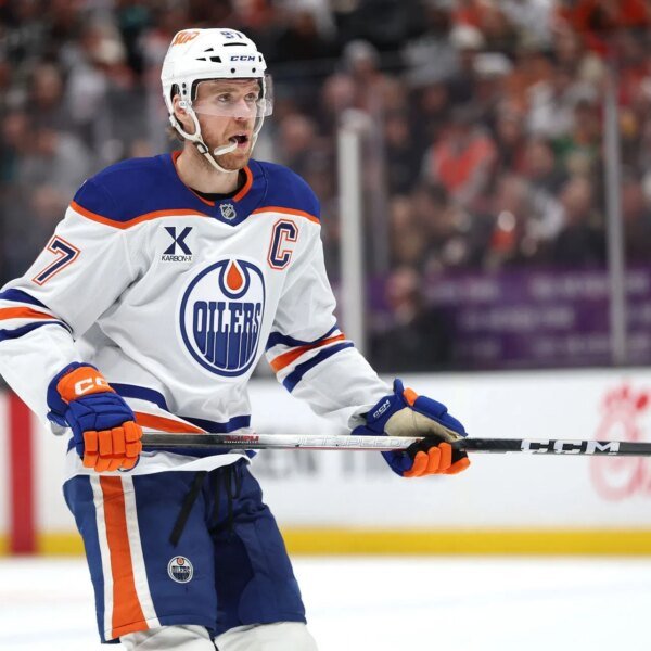 Wayne Gretzky quips about advising Connor McDavid to go away Edmonton Oilers