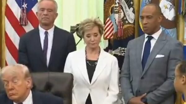 Declining Trump Falls Asleep While Oval Office Guest Brags About His Mental&hellip;