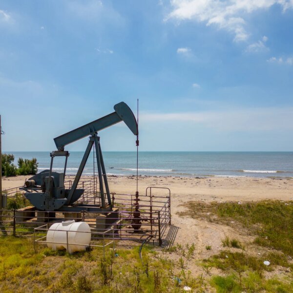 Advantage Energy: Turnaround First And Then More Liquids (AAVVF)