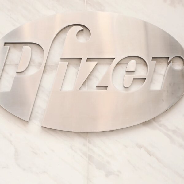 Pfizer's Turnaround Is Taking Shape