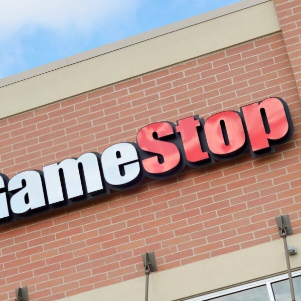 GameStop And eBay: A Bold Deal With Real Dilution Risk (NYSE:GME)