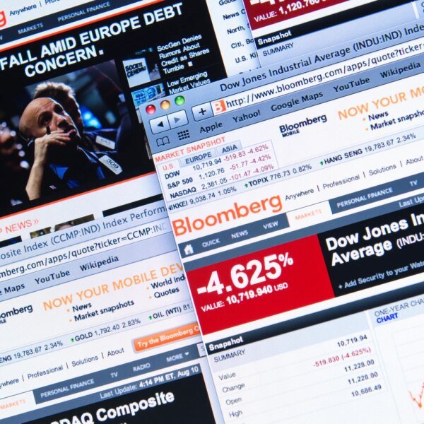 Buy 3 Bloomberg Ideal ‘Safer’ May Dividend Dogs