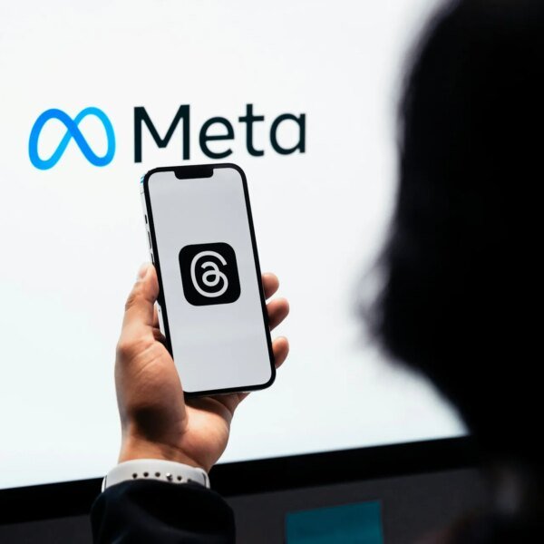 Meta’s 2026 Stablecoin Push Faces Warren Scrutiny Over Risks