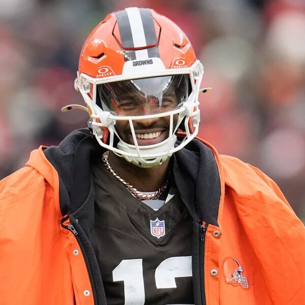 Shedeur Sanders, Deshaun Watson cut up first-team reps with Browns in OTAs