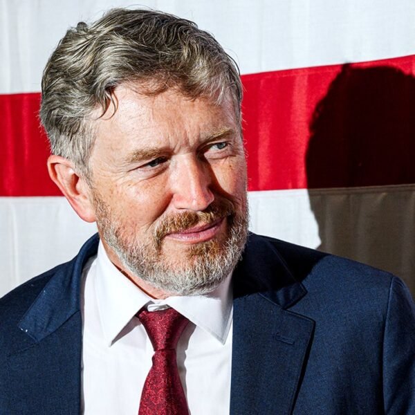 Rep. Massie says he would help short-term Iran deal amid rising prices